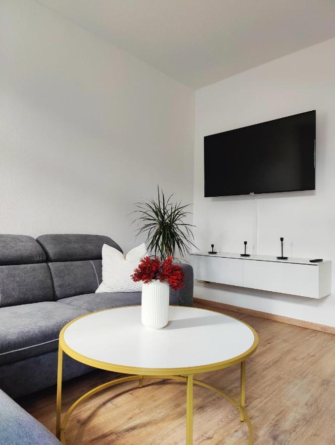 Neu Sanierte Wohnung Mit Balkon Und Stellplatz Erfurt Exterior photo
